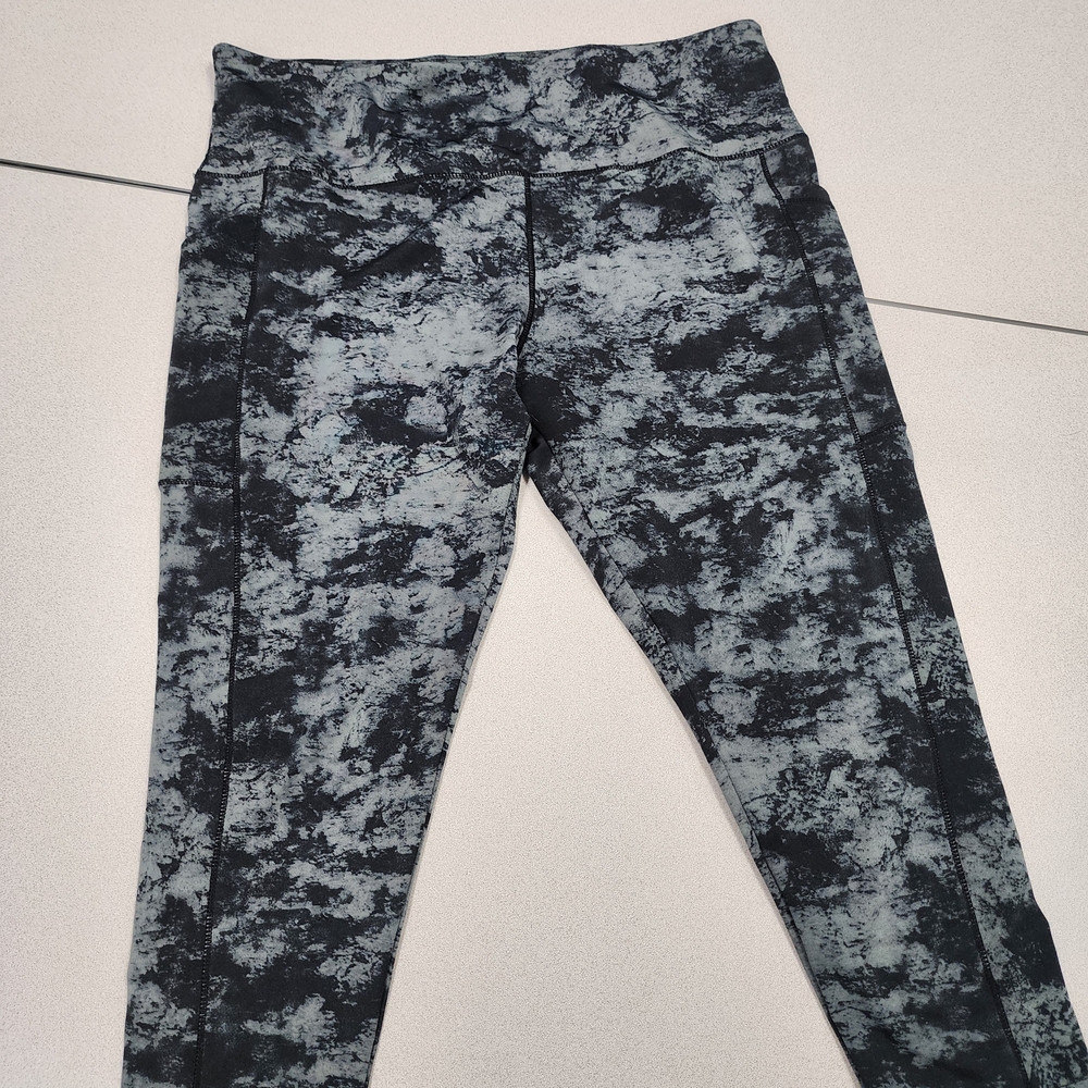 Stylish Black and Gray Leggings
